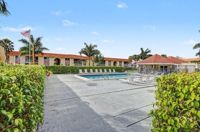 Move-in-Ready 2br/2ba Condo in a desirable 55+ community. Unit - photo 4
