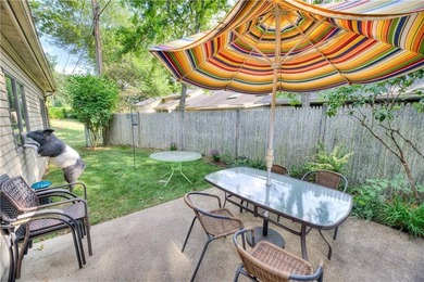 The lovely Pine Glen condo development is conveniently located - photo 44