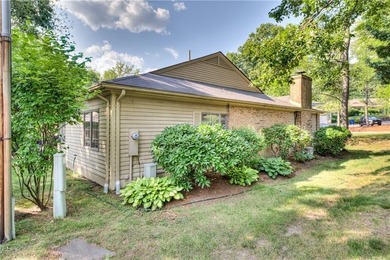 The lovely Pine Glen condo development is conveniently located - photo 47