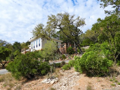 Experience the allure of this beautifully remodeled country - photo 2