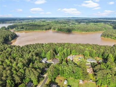ONE OF A KIND WITH LAKE ACCESS AND A FULL SEPERATE APARTMENT - photo 3