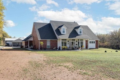 (private lake, pond, creek) Home Sale Pending in Indiahoma Oklahoma