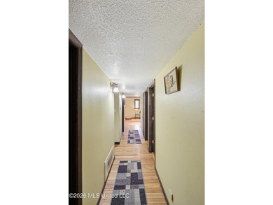 Welcome home to this spacious 4-bedroom, 2.5-bath ranch-style - photo 13