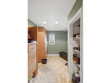 Welcome home to this spacious 4-bedroom, 2.5-bath ranch-style - photo 16
