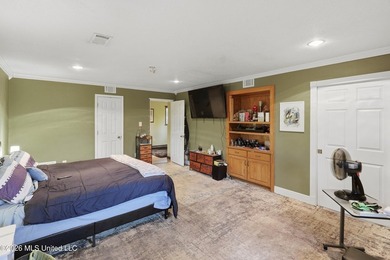 Welcome home to this spacious 4-bedroom, 2.5-bath ranch-style - photo 17