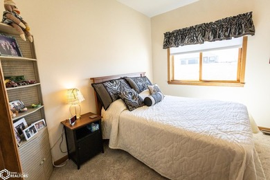 SPACIOUS RANCH HOME - COMFORT, STYLE & ROOM TO GROW. Welcome - photo 20