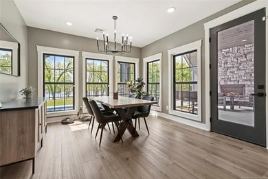 Welcome to your luxurious lakeside retreat in Sunset Shores, a - photo 21