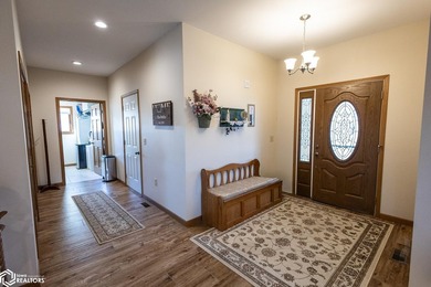 SPACIOUS RANCH HOME - COMFORT, STYLE & ROOM TO GROW. Welcome - photo 22