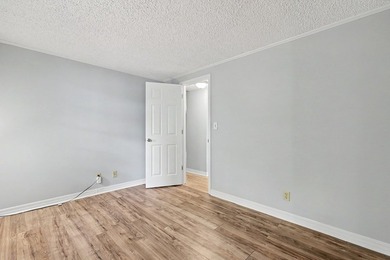Charming 3 bedroom 2 bath home nestled on the banks of beautiful - photo 33