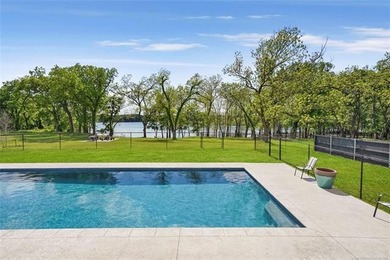 Welcome to your luxurious lakeside retreat in Sunset Shores, a - photo 45