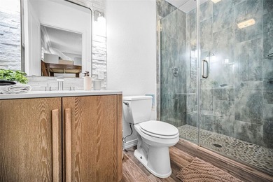 LUXURY TURN-KEY WATERFRONT RETREAT | FULLY RENOVATED | 5-STAR - photo 46
