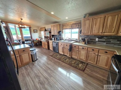 Ultimate Waterfront Living on Henry's Lake - Goose Bay Cabin - photo 15