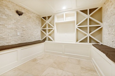 Nestled within the prestigious gated community of Lake Ridge - photo 22