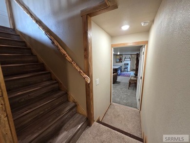Ultimate Waterfront Living on Henry's Lake - Goose Bay Cabin - photo 34