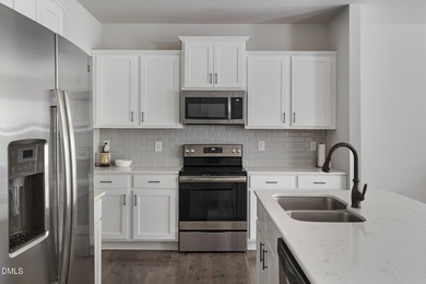 Location and curb appeal, this 'just like new' well maintained - photo 14