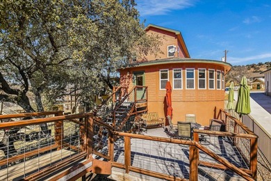BERMUDA BUNGALOW IN SUNRISE BEACH! Tucked beneath a beautiful - photo 18