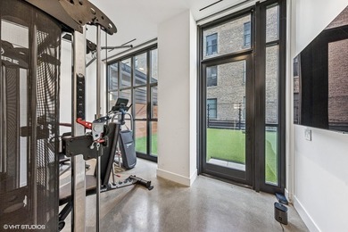 A Private West Loop Residence Designed for Those Who Expect More - photo 18