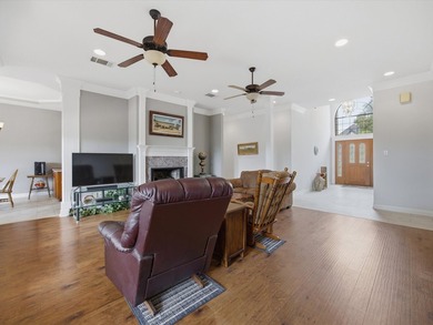 Relaxing River Frontage Retreat on the Brazos! IMPECCABLY - photo 8