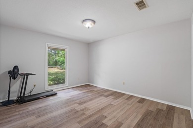 WATERFRONT + WORKSHOP + NEW PIER... This move-in ready 3BR/2BA - photo 31