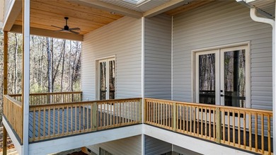 Stunning New Craftsman Construction - Main Level Living at its - photo 38