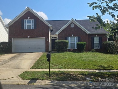 Lake Wylie Home Sale Pending in Charlotte North Carolina