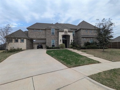 Lake Lewisville Home For Sale in Shady Shores Texas