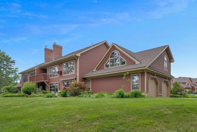 Bright, sun-filled second floor condo in Manchester, ME - 1,800 - photo 3
