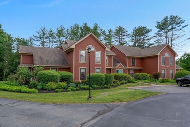 Bright, sun-filled second floor condo in Manchester, ME - 1,800 - photo 4