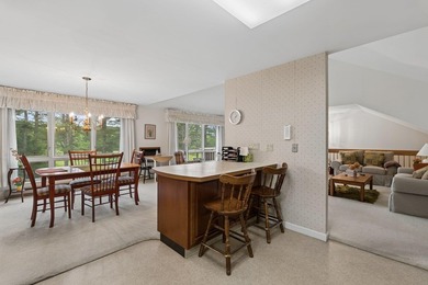 Bright, sun-filled second floor condo in Manchester, ME - 1,800 - photo 7