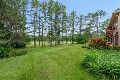 Bright, sun-filled second floor condo in Manchester, ME - 1,800 - photo 9