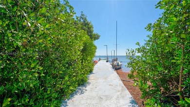 Huge Direct Oceanfront Compound - One-of-a-Kind with 276-Foot - photo 13