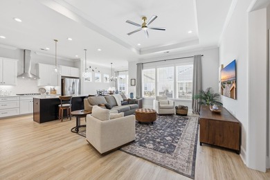 Immaculate, light-filled home on a desirable corner lot - warm - photo 14
