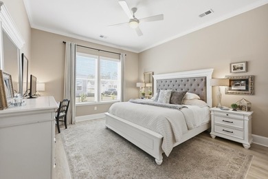 Immaculate, light-filled home on a desirable corner lot - warm - photo 17