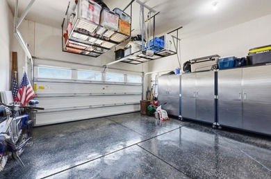 Immaculate, light-filled home on a desirable corner lot - warm - photo 22