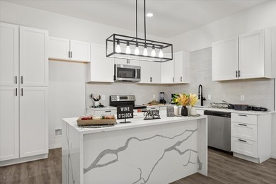 Turnkey New Construction  - Granbury, TX Don't miss this - photo 12