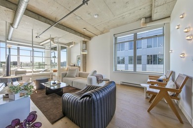 Looking for a sophisticated loft with iconic Vancouver views? - photo 13