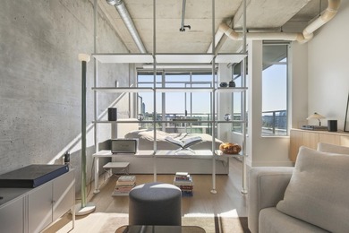 Looking for a sophisticated loft with iconic Vancouver views? - photo 15