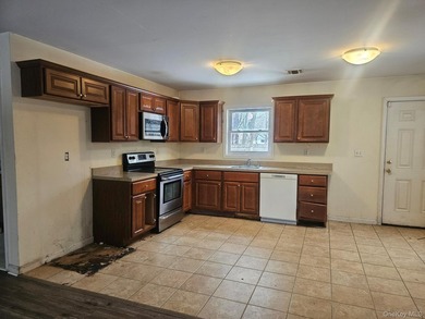 Great Starter Ranch House for 1st Time Buyer with 1,308 Square - photo 5