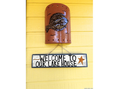 Leave the traffic, noise, and crowded neighborhoods behind and - photo 12