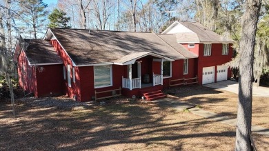 Lake Home For Sale in Summerton, South Carolina