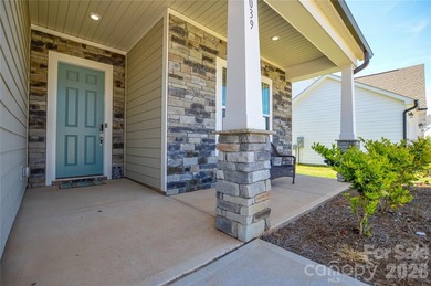 Refined Living in Charlotte's 2024 Community of the Year 3-car - photo 6