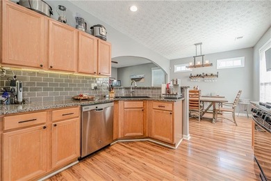 Charming Cottage Style 3 bedroom 2 1/2 Bath home with a detached - photo 12