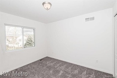To Be Built -Popular *Everest* on an Acre+ Lot in Secluded - photo 13