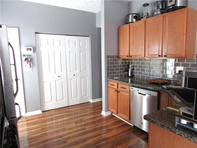 Charming Cottage Style 3 bedroom 2 1/2 Bath home with a detached - photo 16