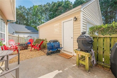 Charming Cottage Style 3 bedroom 2 1/2 Bath home with a detached - photo 17