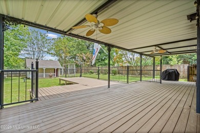 A Move-In Ready Gem in Pinehurst! This well-maintained 3-bedroom - photo 27