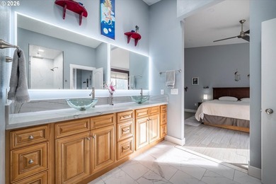 Just minutes from breathtaking beaches and the world-renowned - photo 31