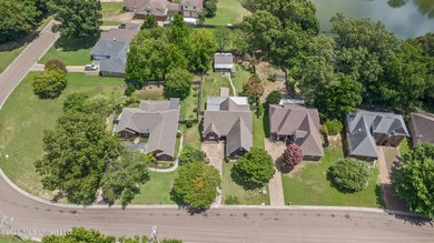 A Move-In Ready Gem in Pinehurst! This well-maintained 3-bedroom - photo 32