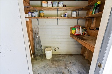 This priced-to-sell, move-in-ready 3-bedroom, 2-bath home offers - photo 41