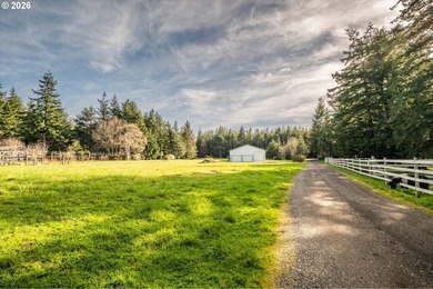 Just minutes from breathtaking beaches and the world-renowned - photo 45